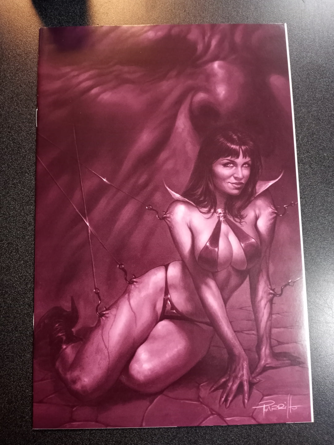 Vengeance of Vampirella #13 1:35 Parrillo Tint Virgin Variant