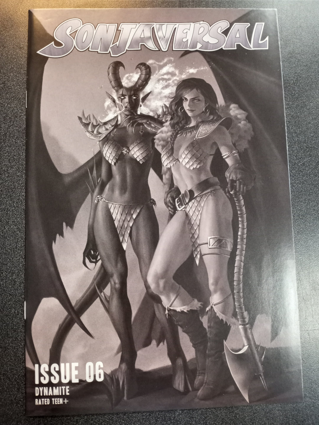 Sonjaversal #6 1:10 Yoon B&W Variant
