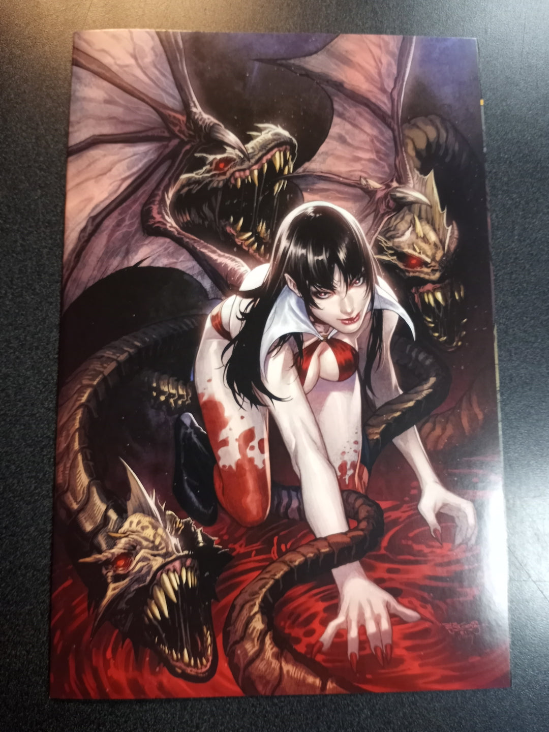 Vengeance of Vampirella #17 1:10 Segovia Virgin Variant