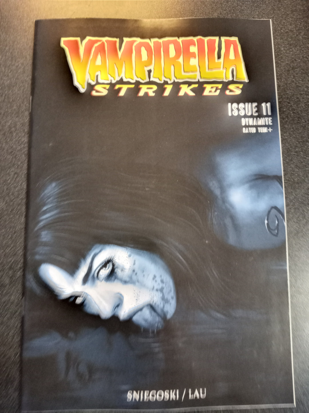 Vampirella Strikes #11 Cover N 7 Copy Foc Variant Edition Parrillo Tint