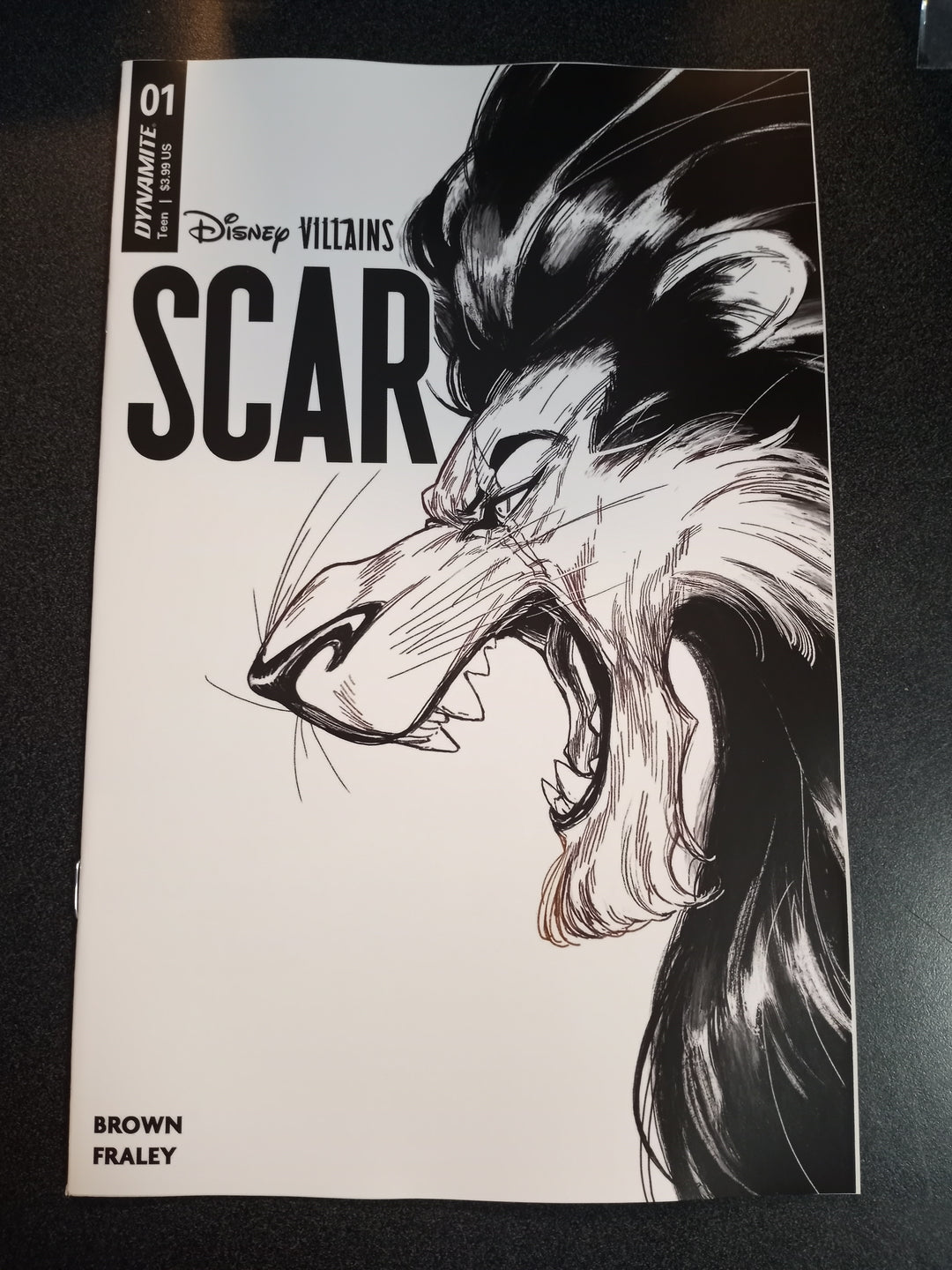 Disney Villains Scar #1 Cover I 15 Copy Variant Edition Lindsay Black & White