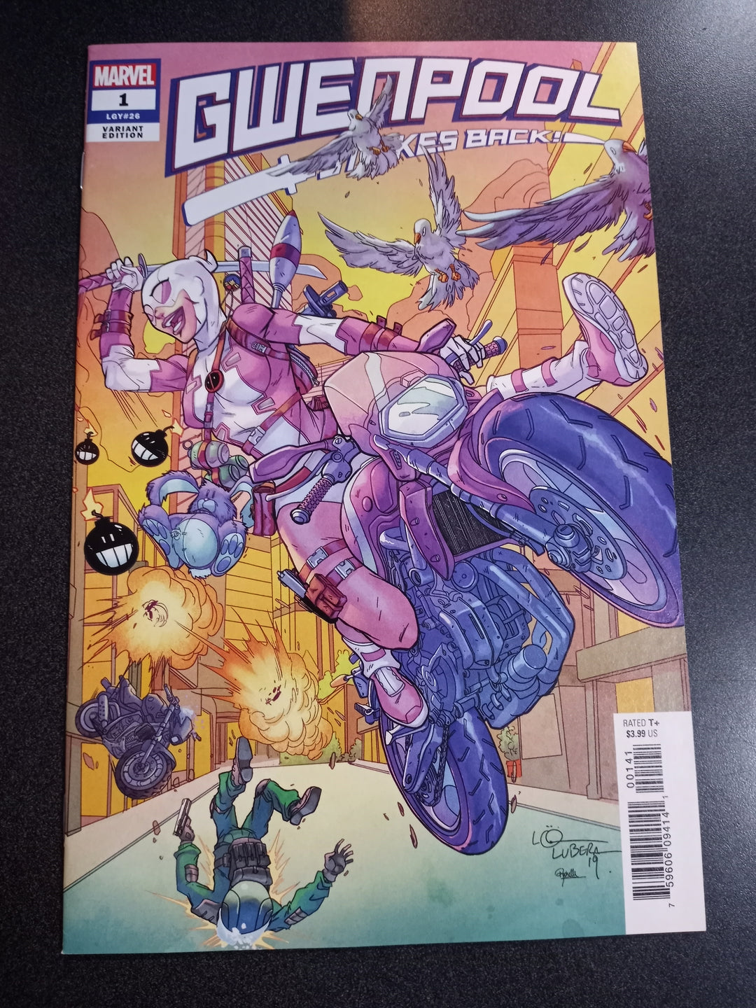 Gwenpool Strikes Back #1 Lubera Variant