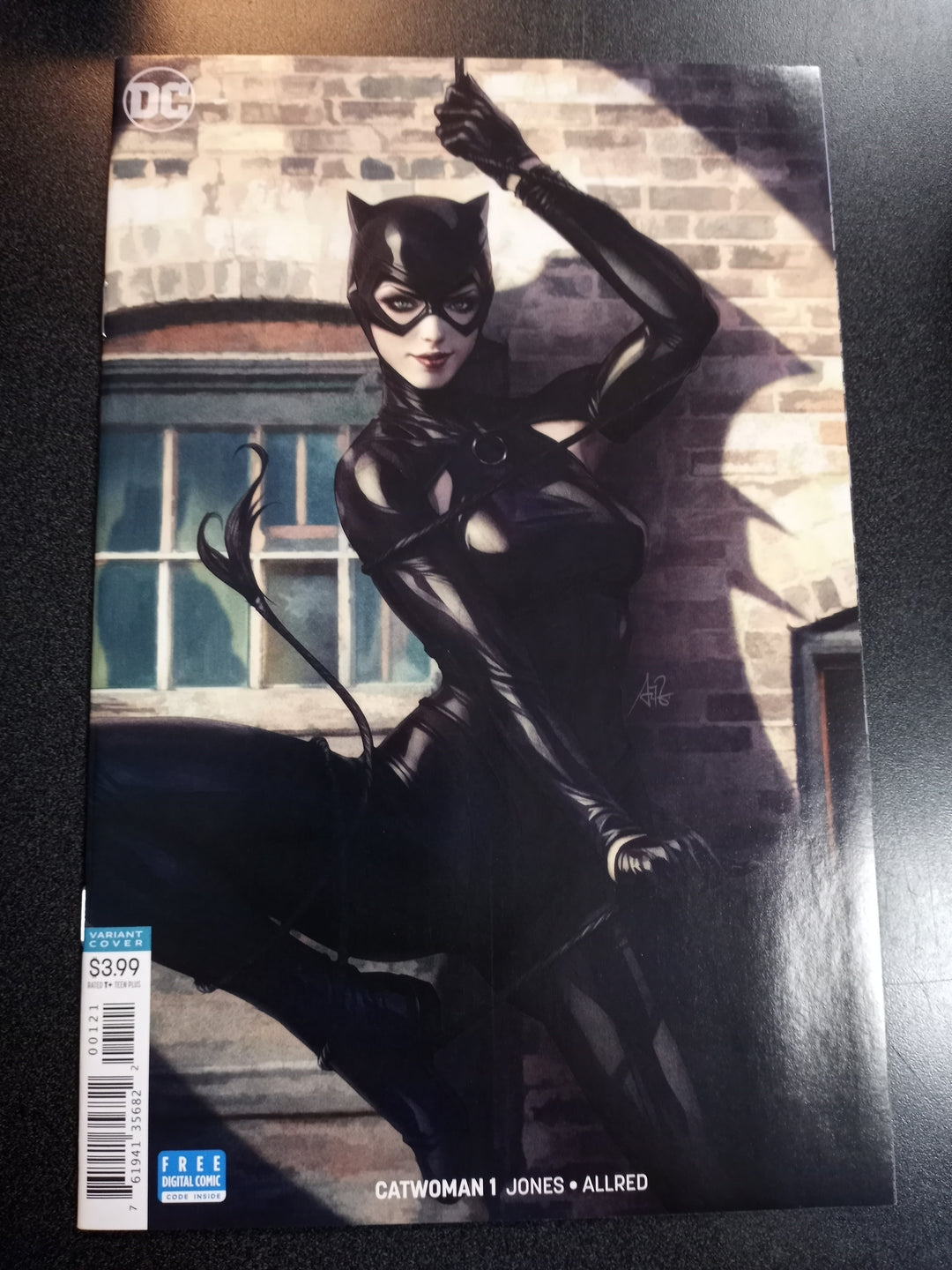 Catwoman #1 Artgerm Variant